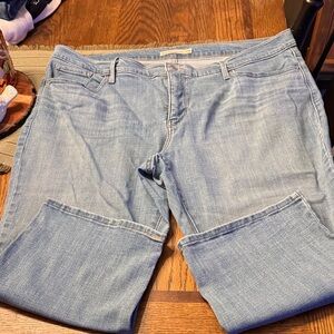 Levi's Women's Light Blue Straight Leg Jeans